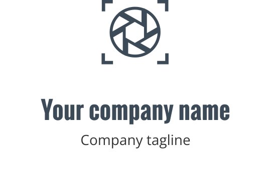 Logo moderne vert avec un élément de feuille stylisé